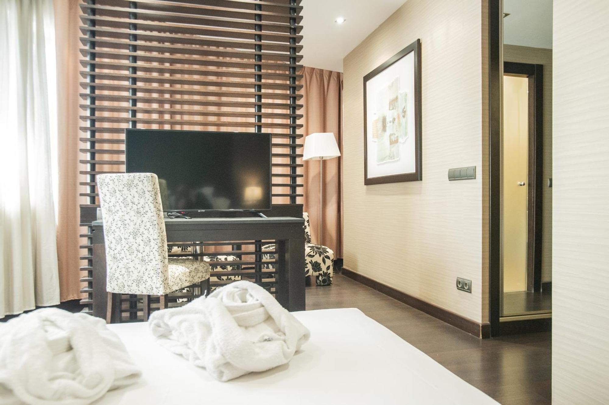 Azz Asturias Langrehotel & Spa Лангрео Экстерьер фото