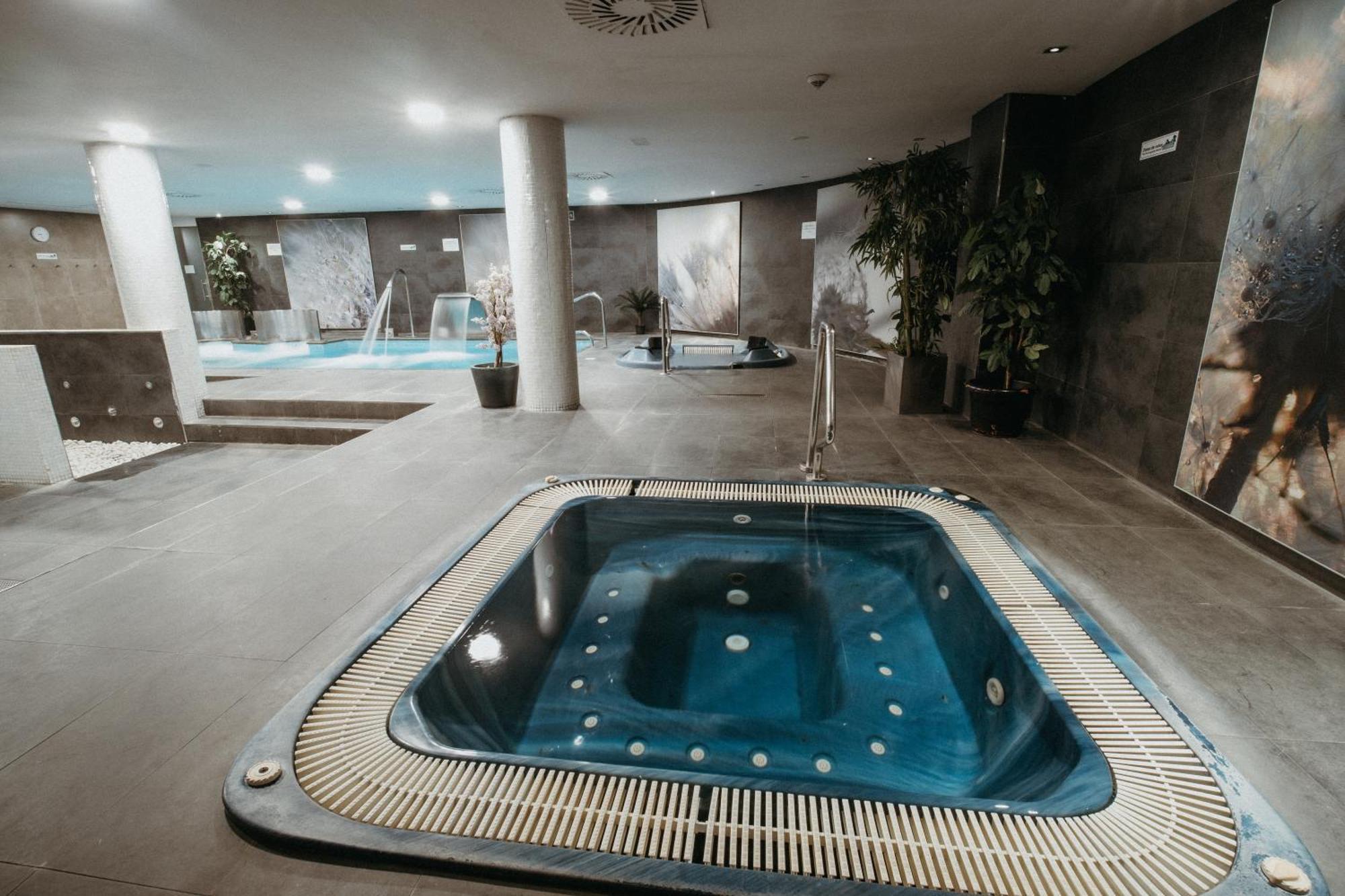 Azz Asturias Langrehotel & Spa Лангрео Экстерьер фото